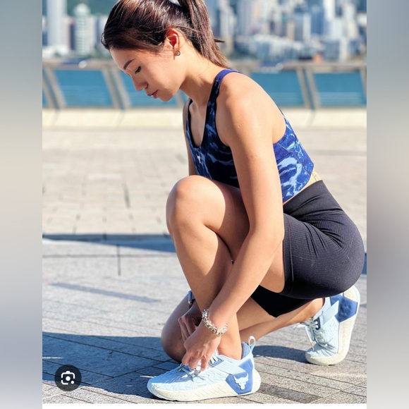 Under Armour Women's Project Rock 6 Training Shoes size 7, Blue/White Trainers - Picture 2 of 12